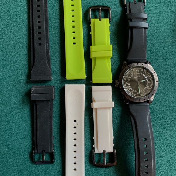 Mint condition FLUD men’s watch w. 4 sets of strap - Picture 3 of 8